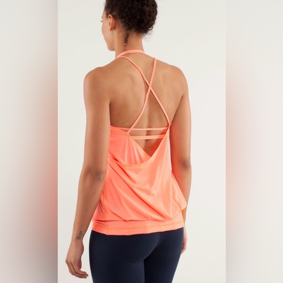 Lululemon Flow And Go Tank. Size 4 - Picture 3 of 6